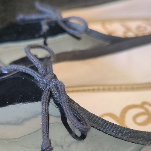 Sam Edelman Glossy Black Flats - Picture 5 of 8